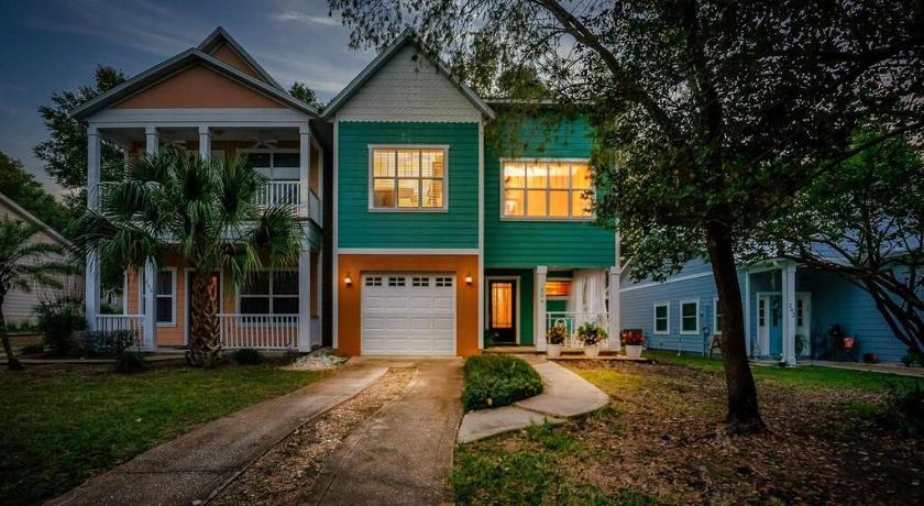 The Art House unique Mount Dora Getaway