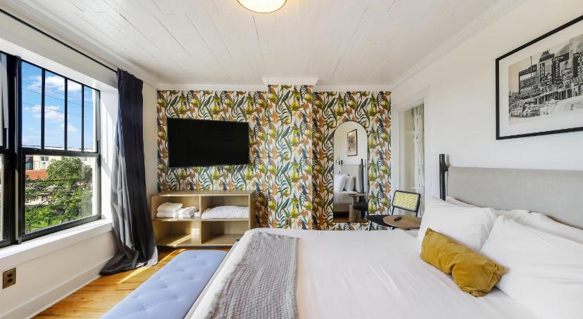 Tower Hotel Little Havana