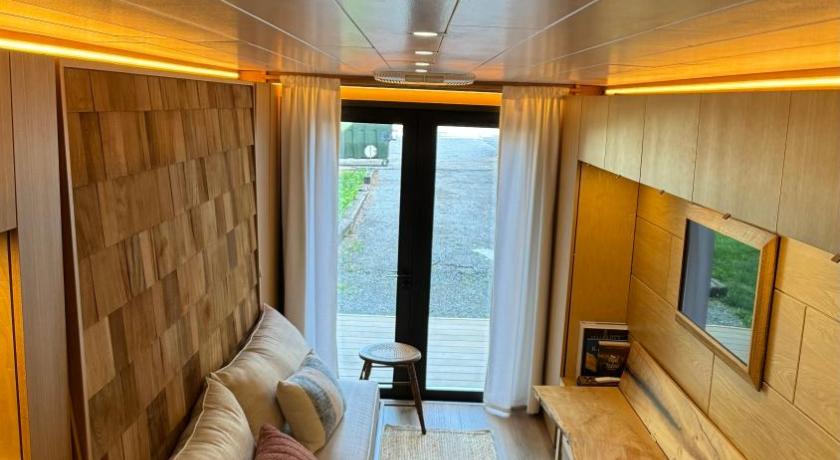 City Hideaway, Off Grid Luxe