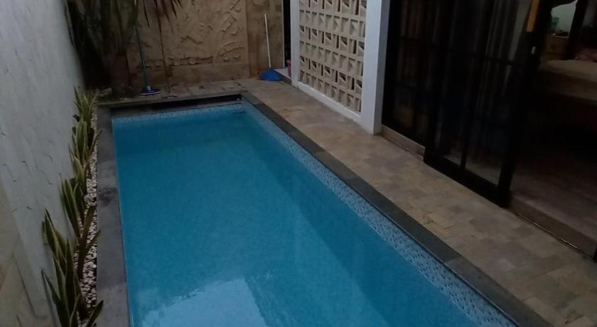 Luxury Room with Pool at Vila Raima