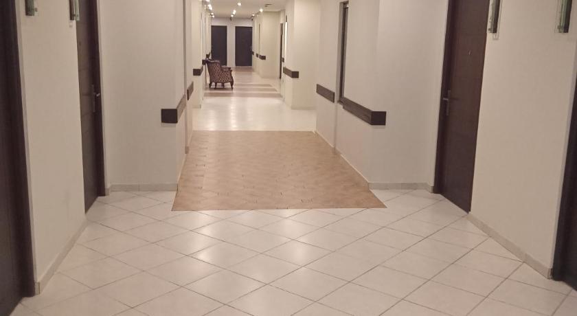 Grand Regency - image 3