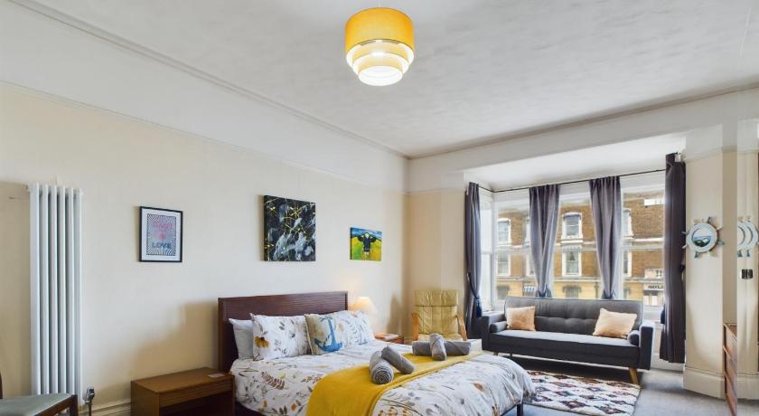 Ocean view double with ensuite, with access to private garden and bike store