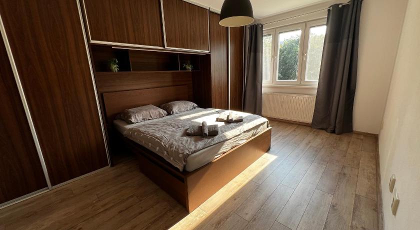 Industrial Apartment I 24hr Self Check-in I Free Parking & Coffee