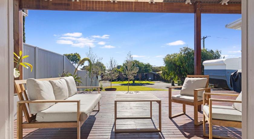 Fairbairn Beach House