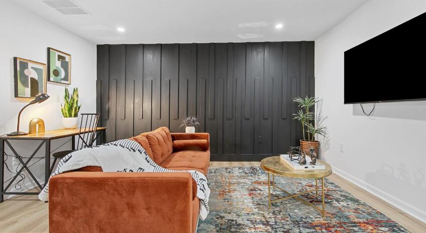 Family-Friendly 2BR Getaway