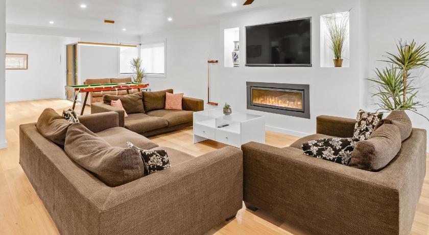 The Calzburg Guest Home
