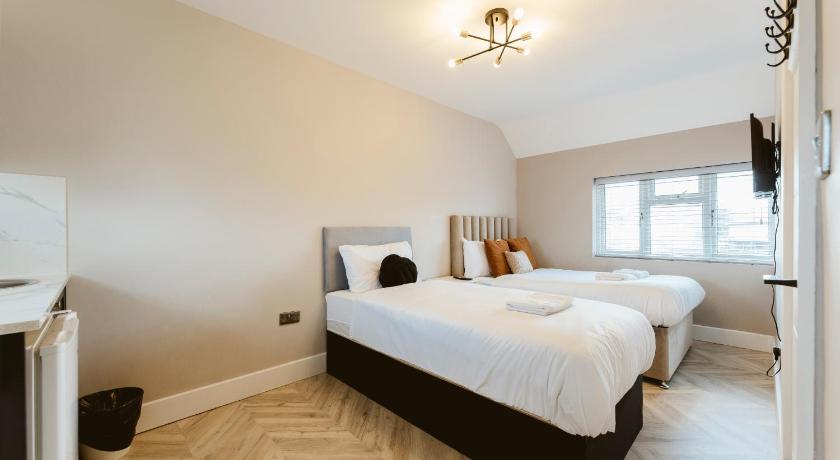 West Drayton Self Contained Studios