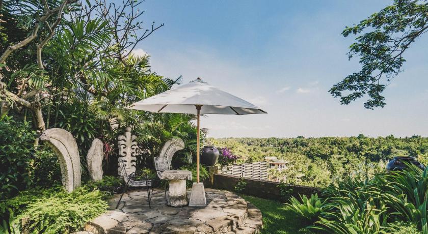 The Sayan House Villas