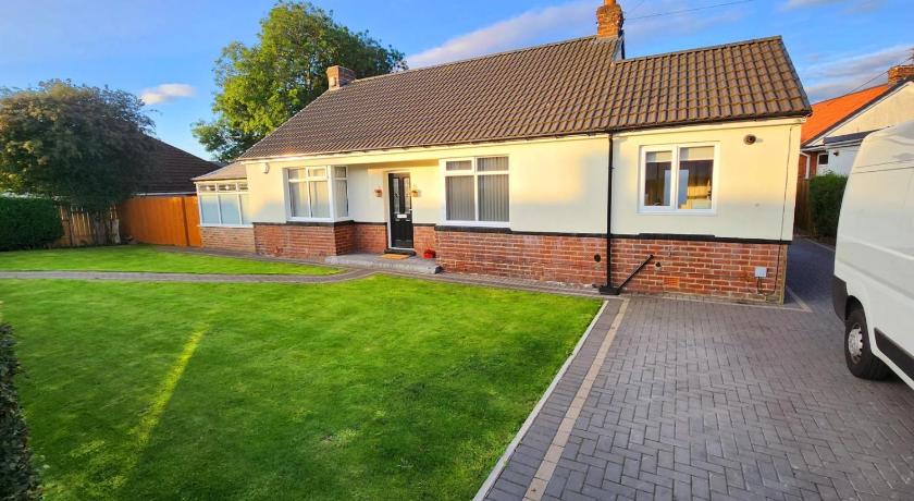 1-Bed Studio with Parking Ideal for Couples