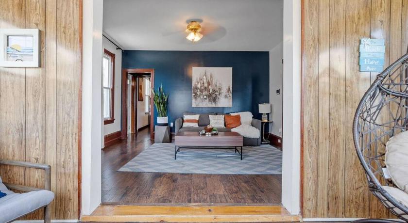 5 bedrooms AC Designer Island Paradise Getaway