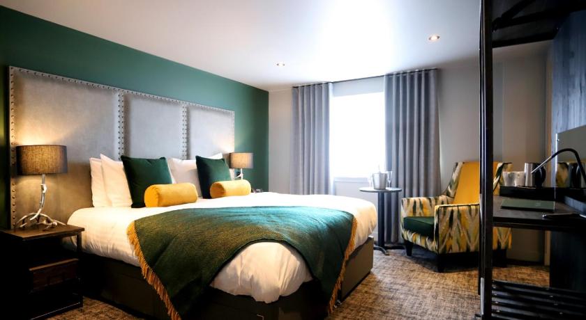 DeiRa Hotel & Apartments