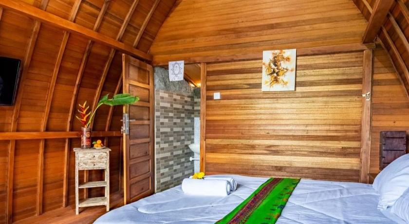 Sandan Agsro Resort Bungalow Kamar Kayu