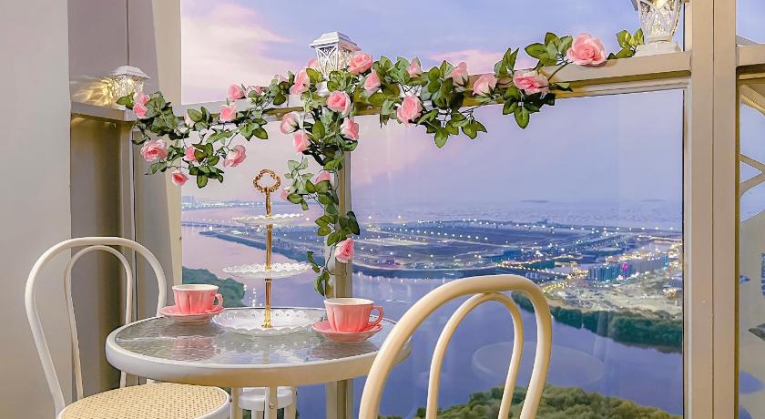 Gold Coast PIK Apartments by Host Jess