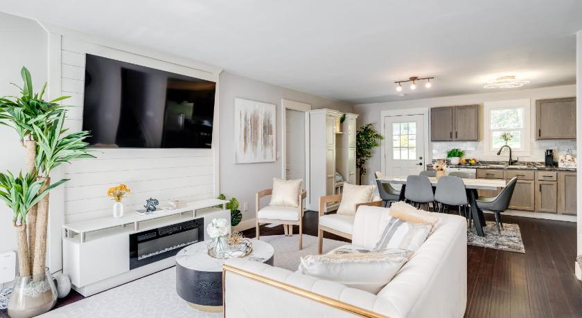 Luxury Midterm Rental for Families, Medical and Corporate Professionals Cincy