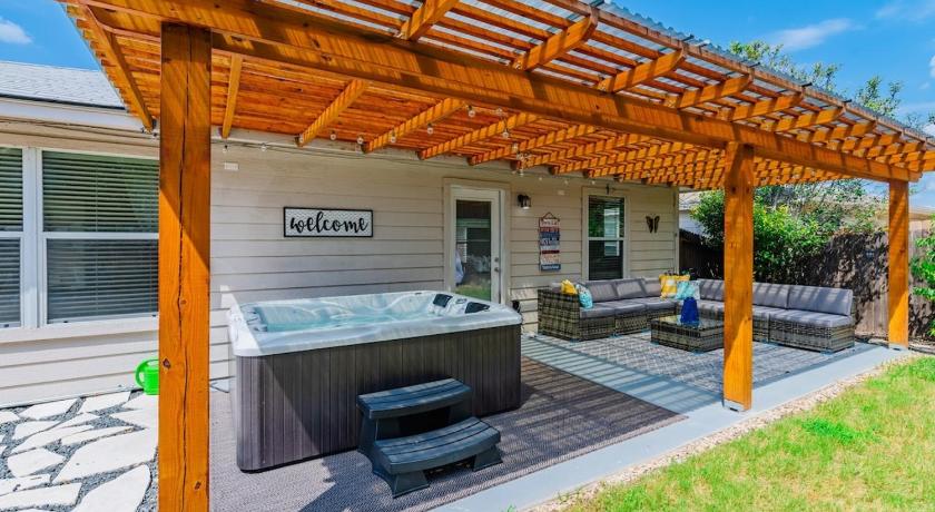 Luxury Oasis Hot-tub, Games & Bbq By Fiesta Tx
