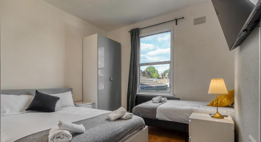 4 Bedroom Dalston Apartment