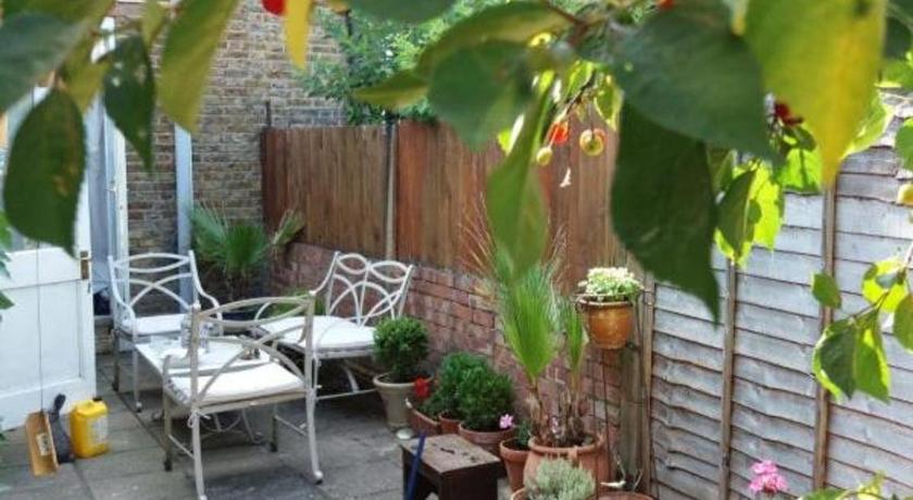 Cosy London double room near Wimbledon