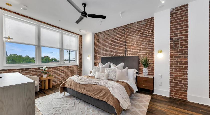 New Construction Loft Style Spacious Lux Apt 204