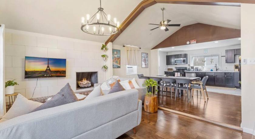 3 bedrooms AC Ranch Near Casinos and Beach