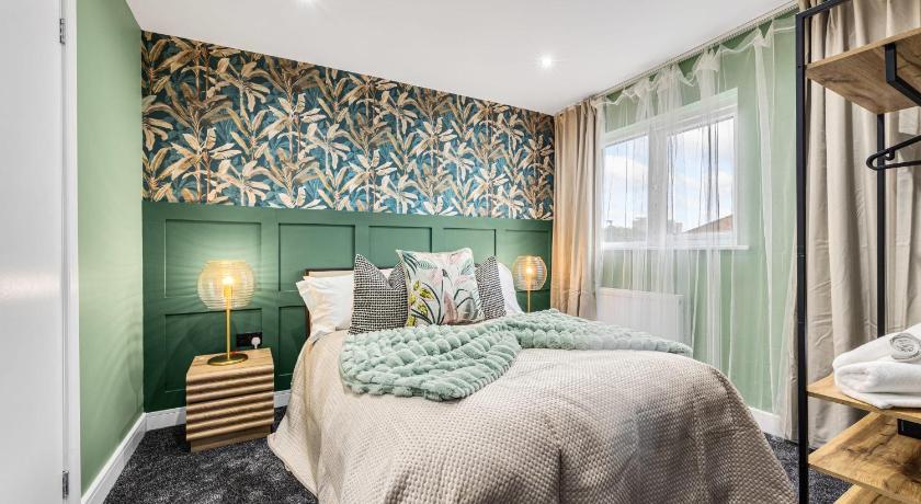 Amazonian Luxury Family Home MCR City Centre Etihad Free Parking