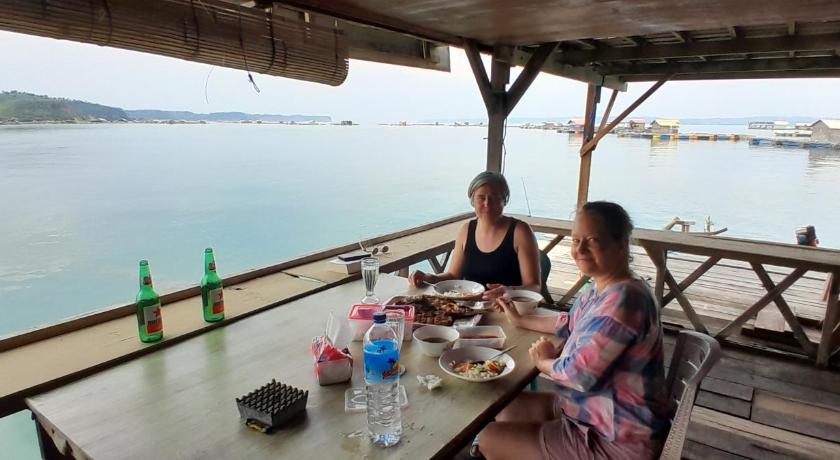 Ekas beach floating room and resto
