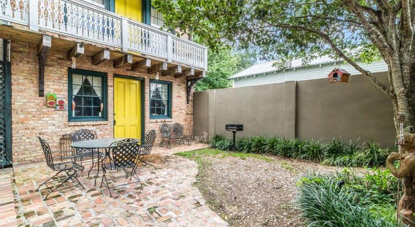 Downtown Scott Studio Near I-10, Walk to Dining