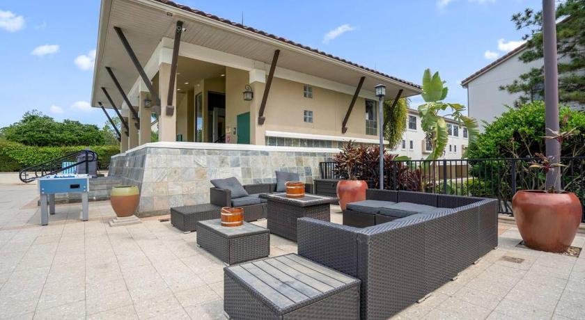 Cozy 4BR Family Townhouse in Wonderful Disney Resort Area