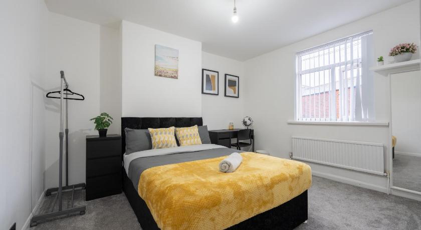 Spacious 5 bedroom house