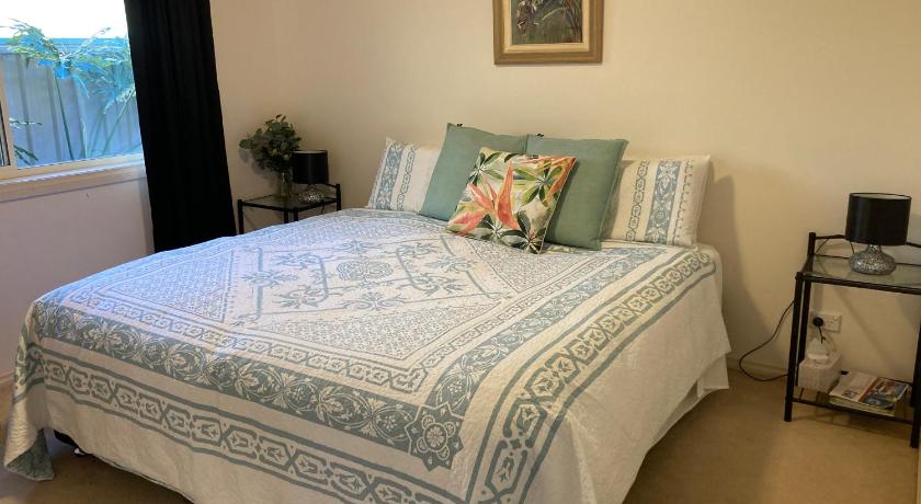 HOME STAY on HIGH Private Home with King Bed -- Private Bathroom