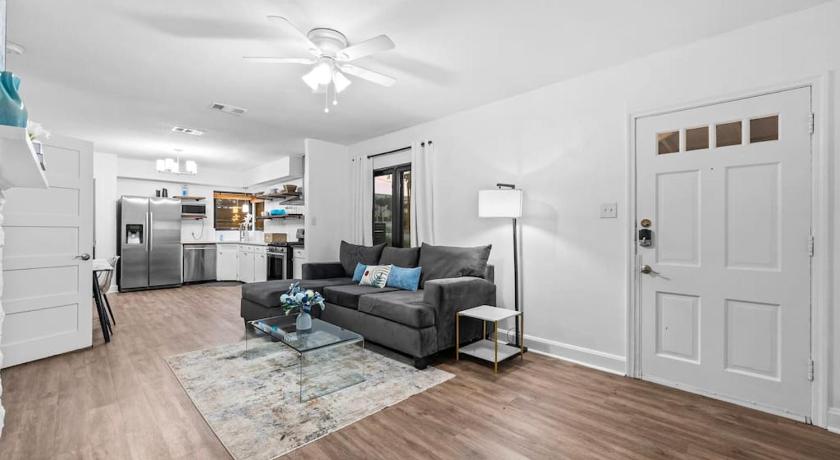 BentWood Oasis in Austin House