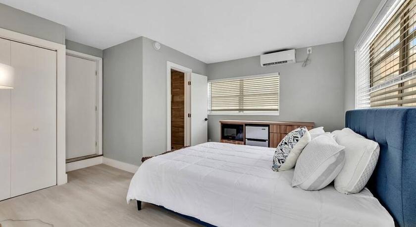 Coastal Escape, Hollywood Beach Proximity