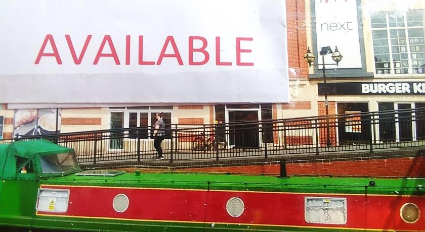 Rosie and Jim Retreat with hot tub indoors amazing