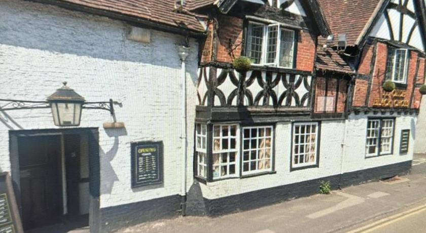 Ye Olde Black Cross