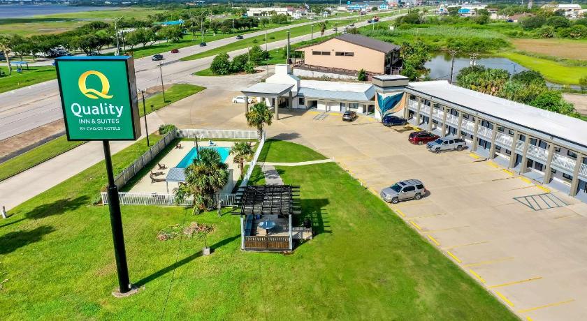 Quality Inn & Suites Port Lavaca near Lighthouse Beach