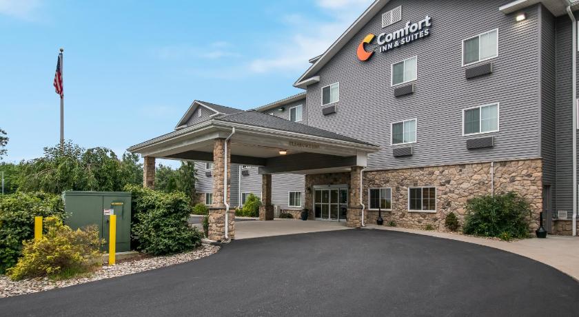 Comfort Inn & Suites Barnesville - Frackville