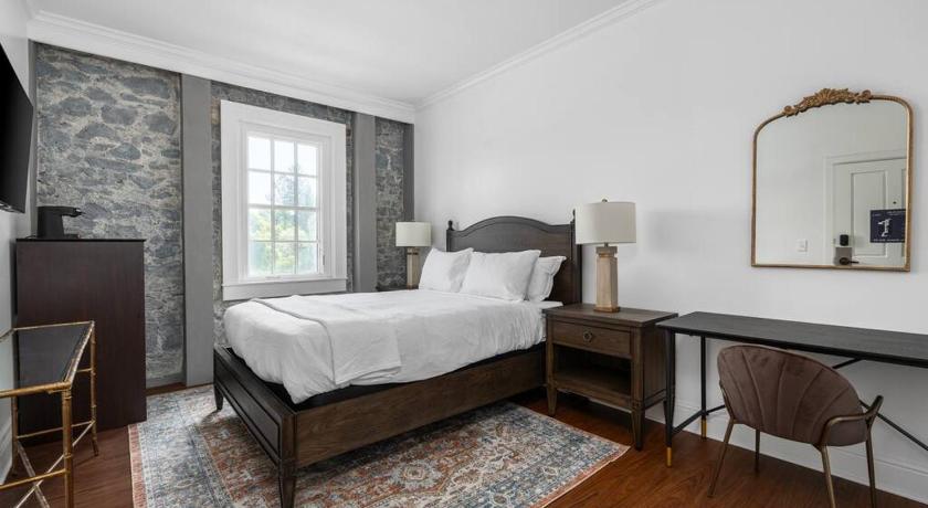 Perfect Santa Rosa Suite Near Wineries & Downtown!
