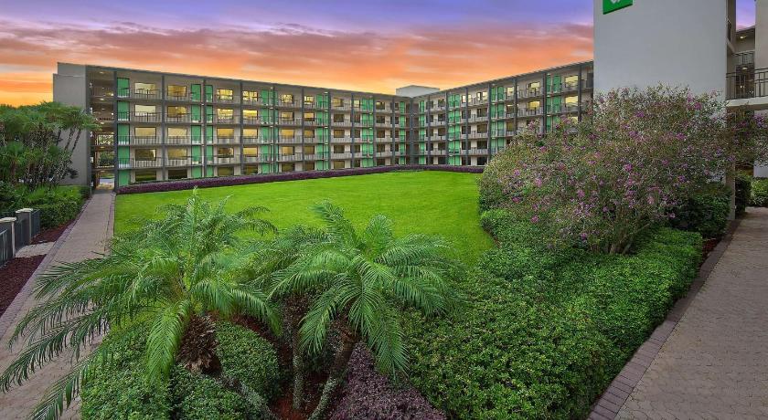 Wyndham Garden Lake Buena Vista – Disney Springs® Area