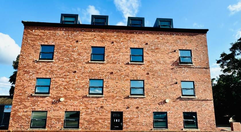 Private room - Shared Bathroom, Wakefield