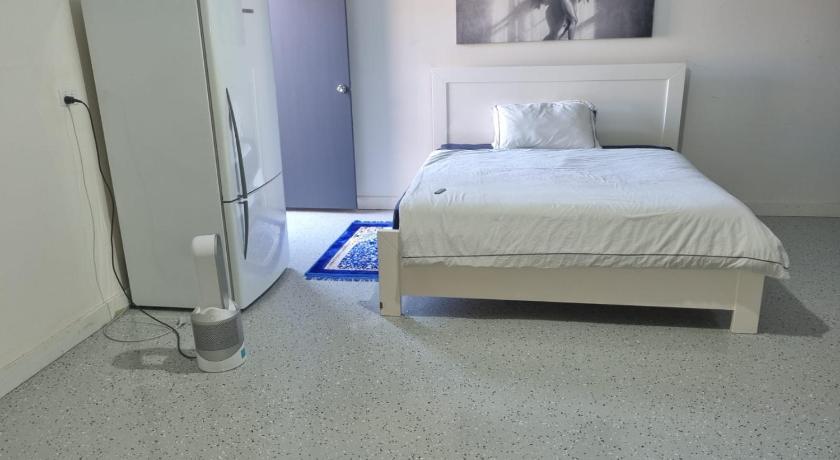 Trugnina garage converted in room