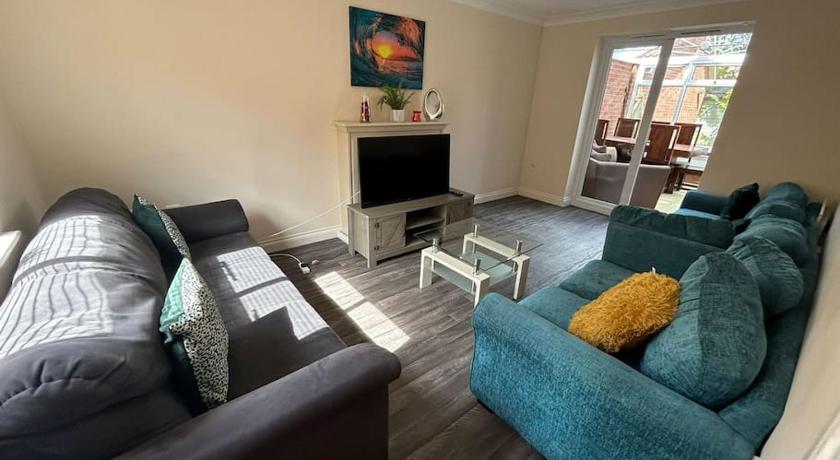 6 Bedroom House in Colchester