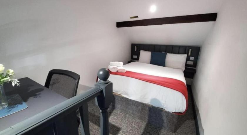 CityCentre Balcony DoubleBed FreeP Tv WiFi