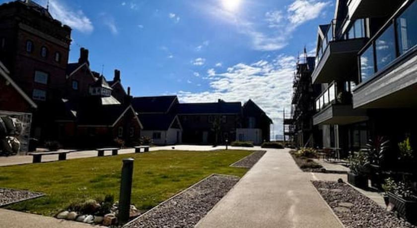 Coastal Retreat at Rest Bay, Porthcawl
