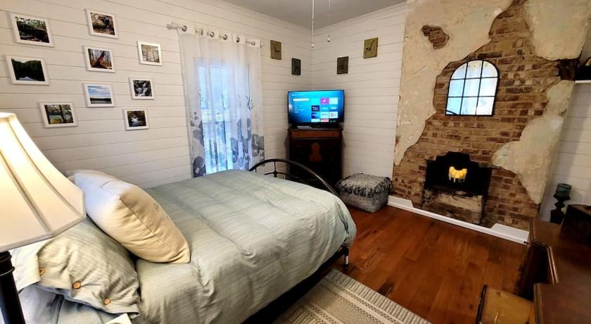 Apple Hill Bungalow, Family and PET Friendly!
