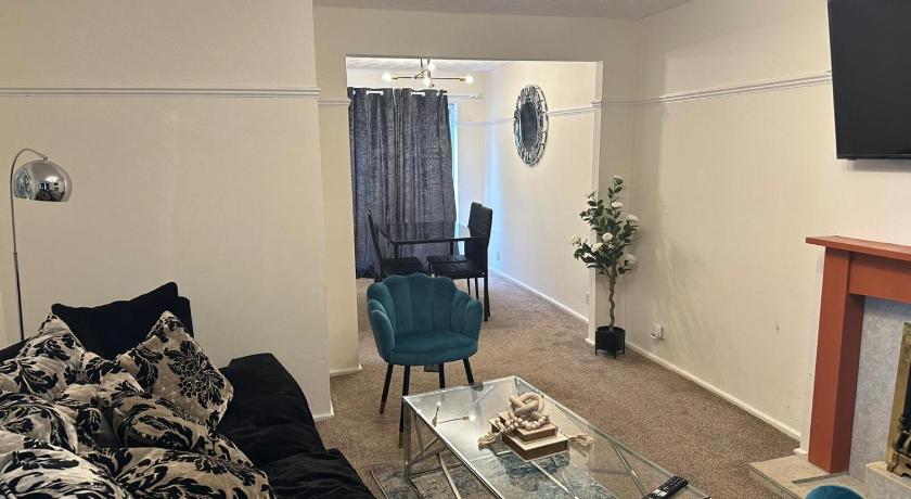 3 Bedroom Apartment Close To Manchester City Stadium And Coop Live