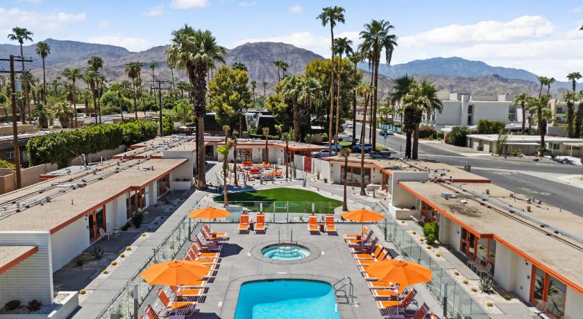 Mojave Resort - Adults Only