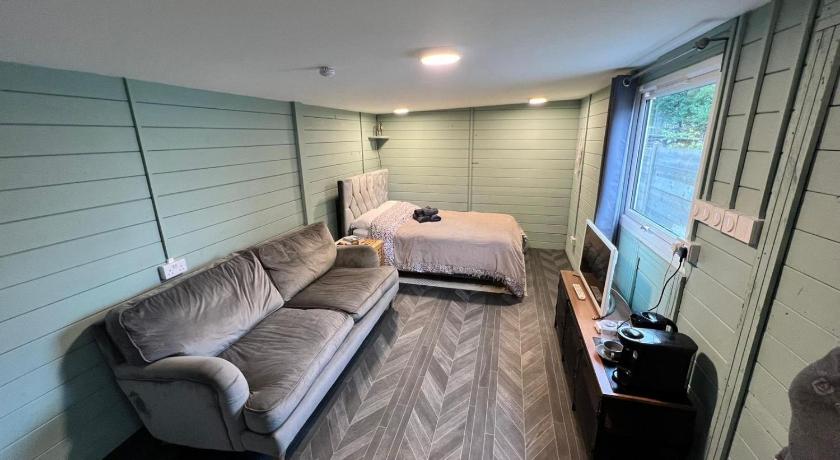 Cozy cabin independent ensuite