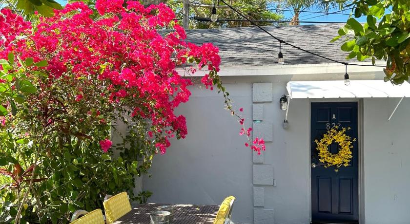 Lovely 2BR Cottage