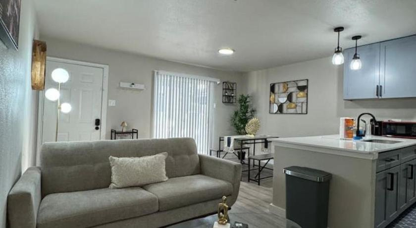 DT DALLAS COZY GEM 1BD