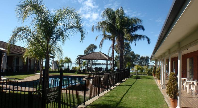 CAPRICORN MOTOR inn