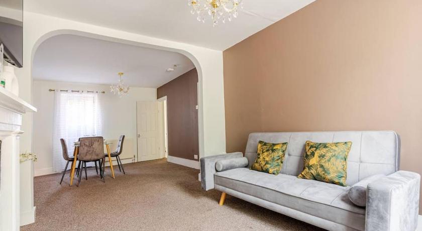 2Bed by Jubilee Square Maidstone